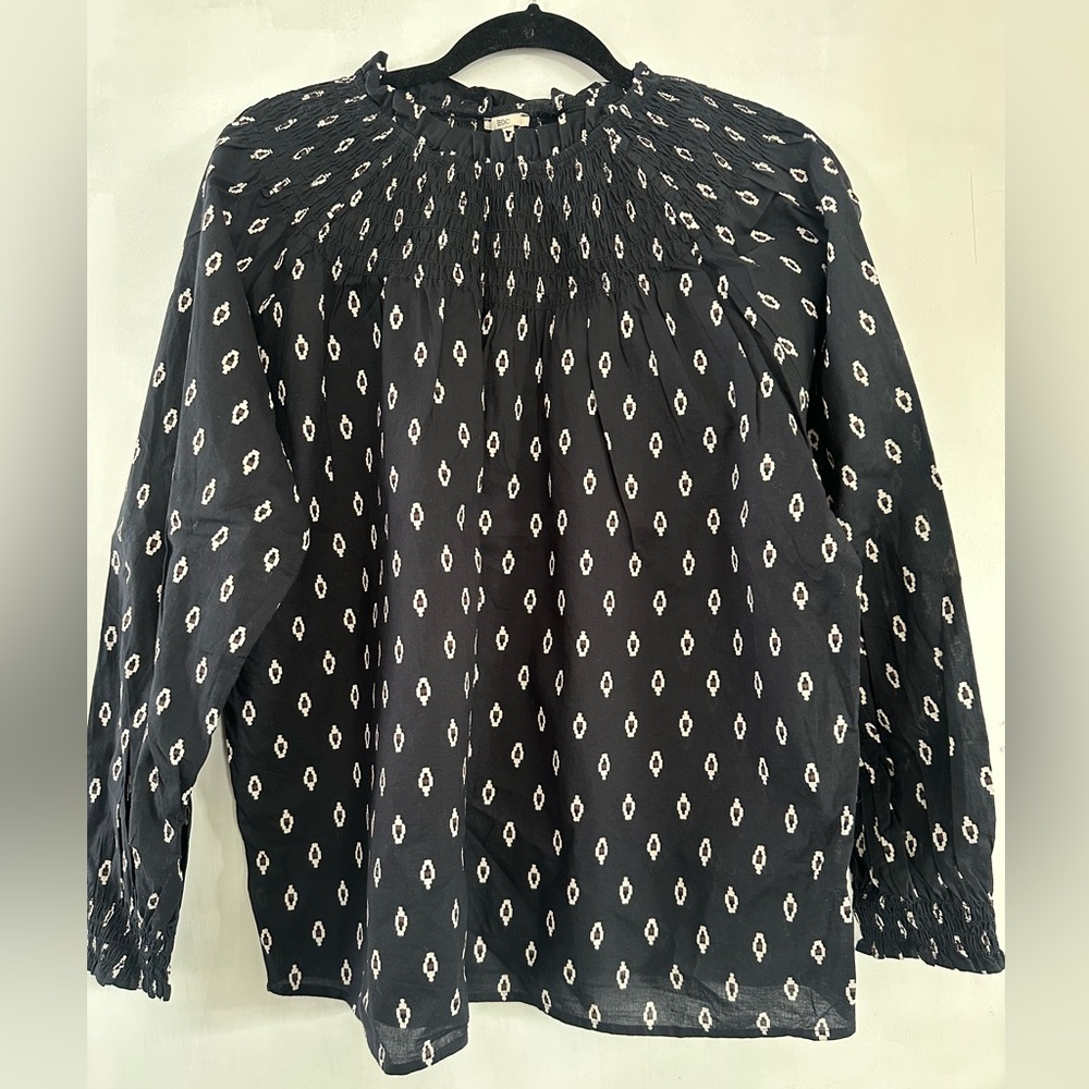 Black blouse with rushed top